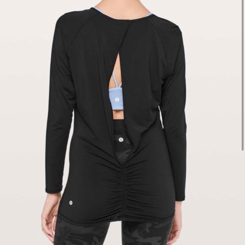 Lululemon long sleeve size 2
